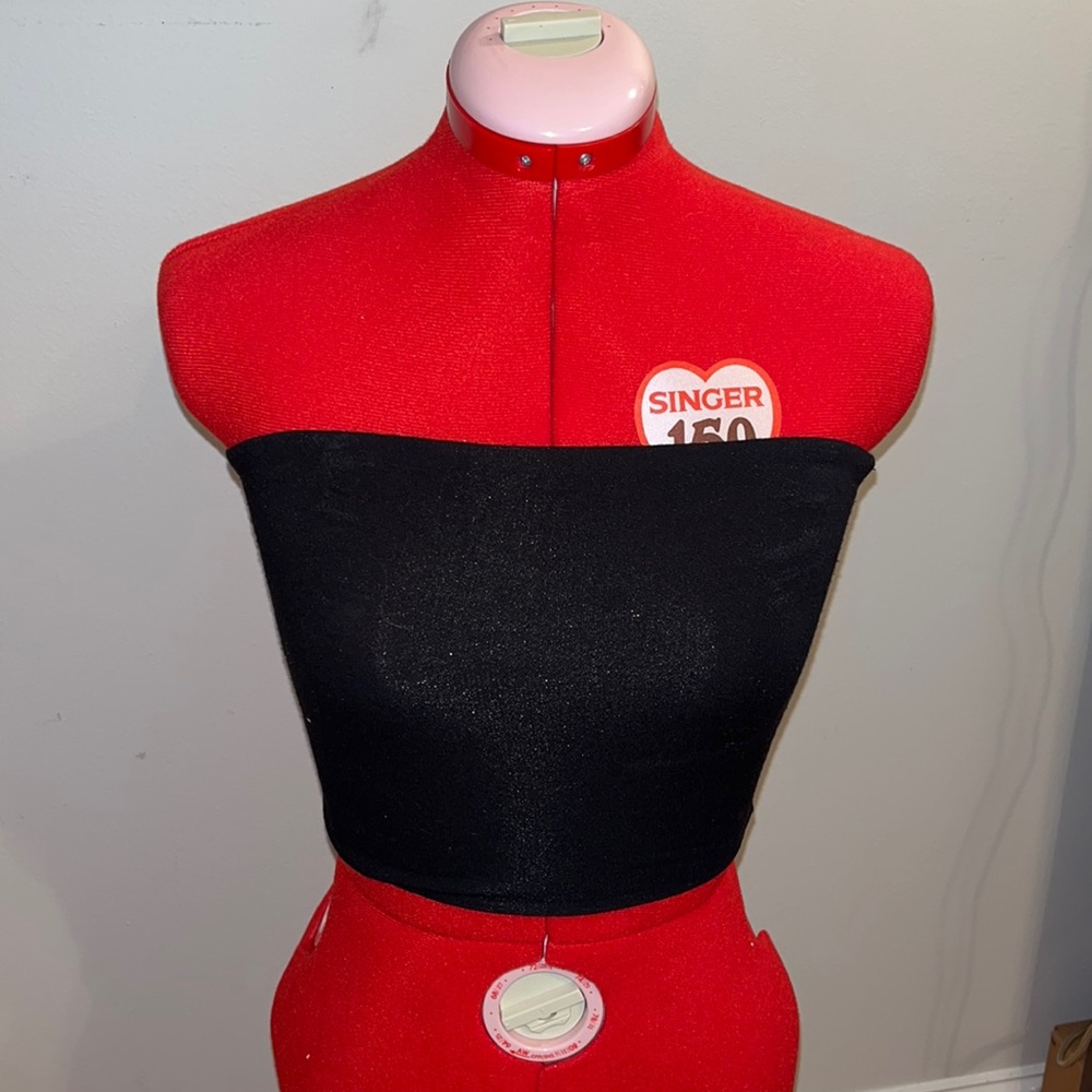 Black bead tube top